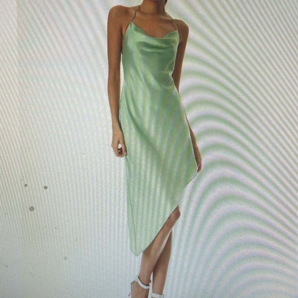 NWT Alice+Olivia Harmony dress in light sage size 14